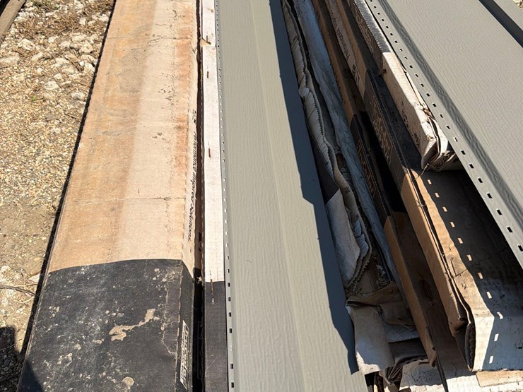 thatch-color-siding-image-8