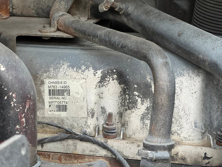 2016-mack-mru613-image-57
