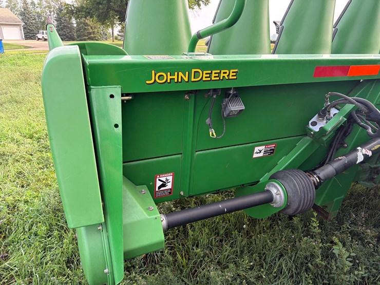 2009-john-deere-608c-image-9