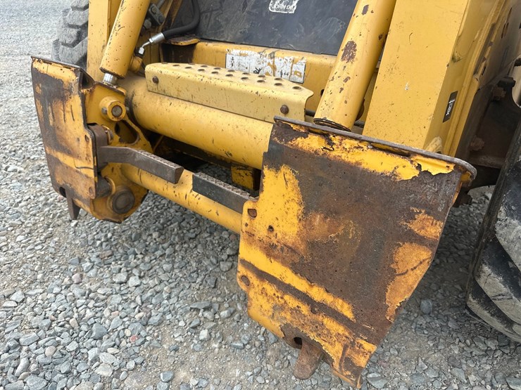 john-deere-250-image-28