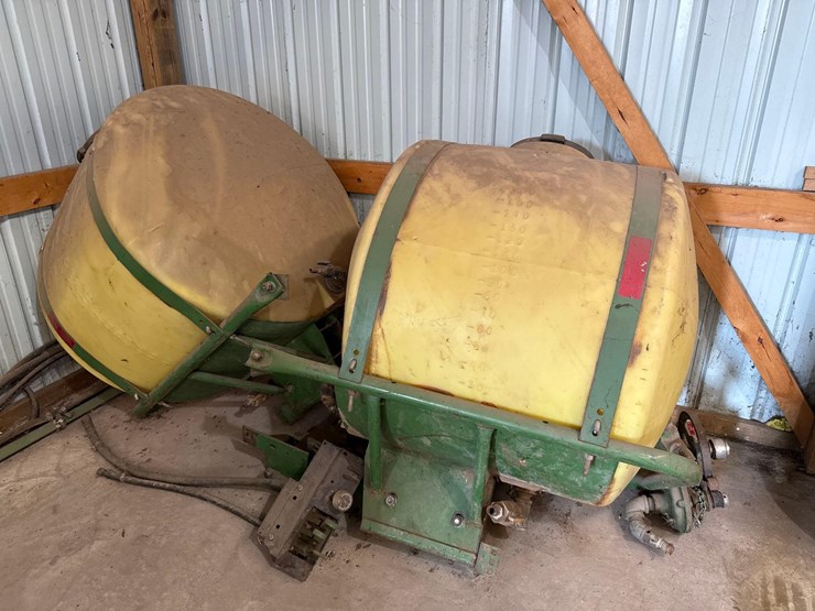 john-deere-220-image-1