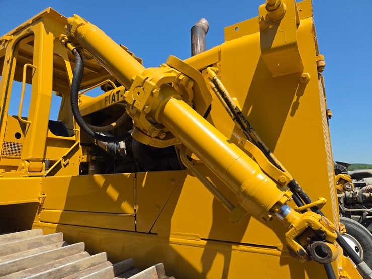 #61383-•-1988-fiat-allis-30-dozer-image-20