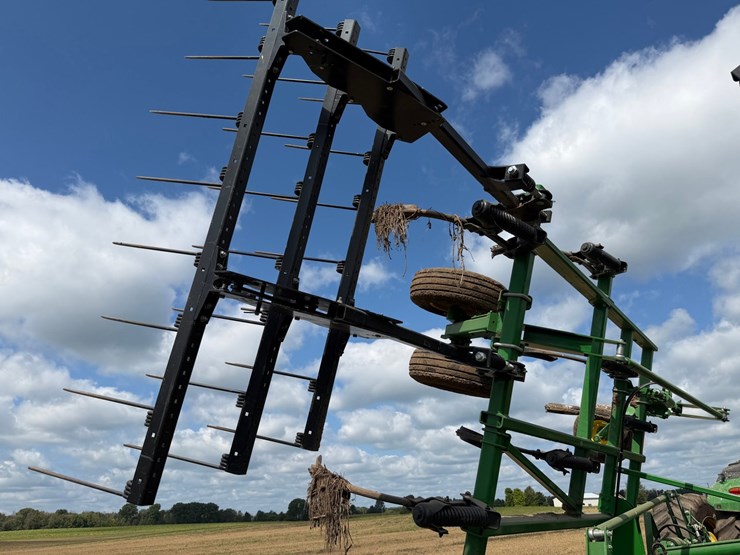 john-deere-2430-image-30
