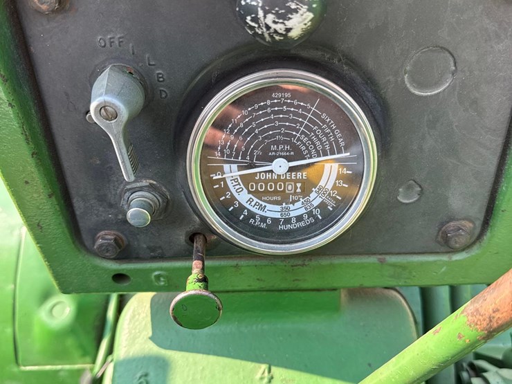 john-deere-530-image-45