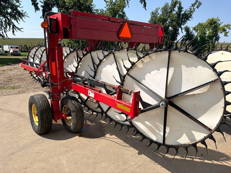 agco-5130-17-wheel-pull-type-rake—1-owner-image-6