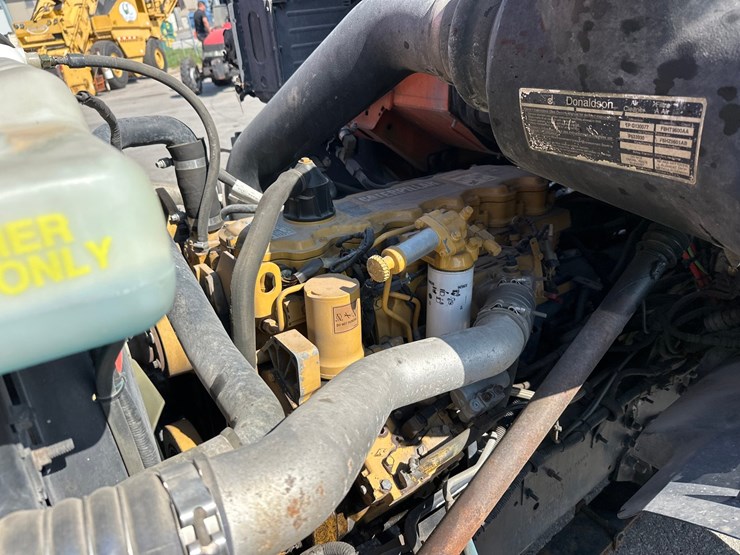 2000-caterpillar-3126-image-21