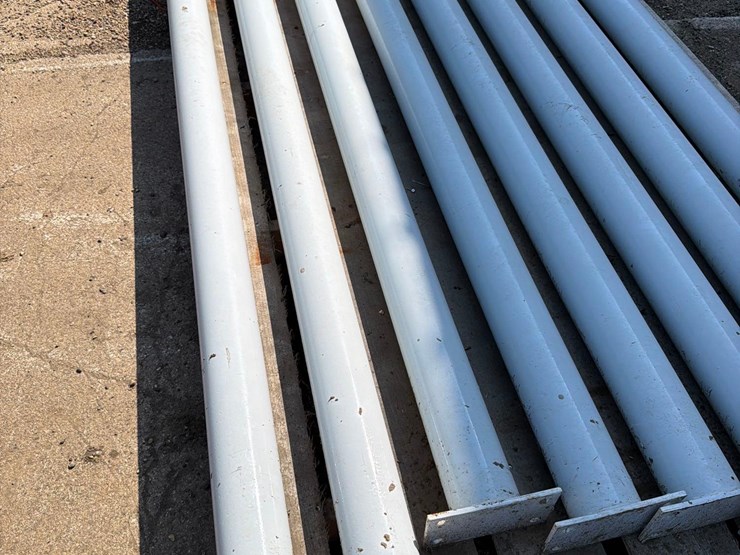 8-load-bearing-poles-image-3