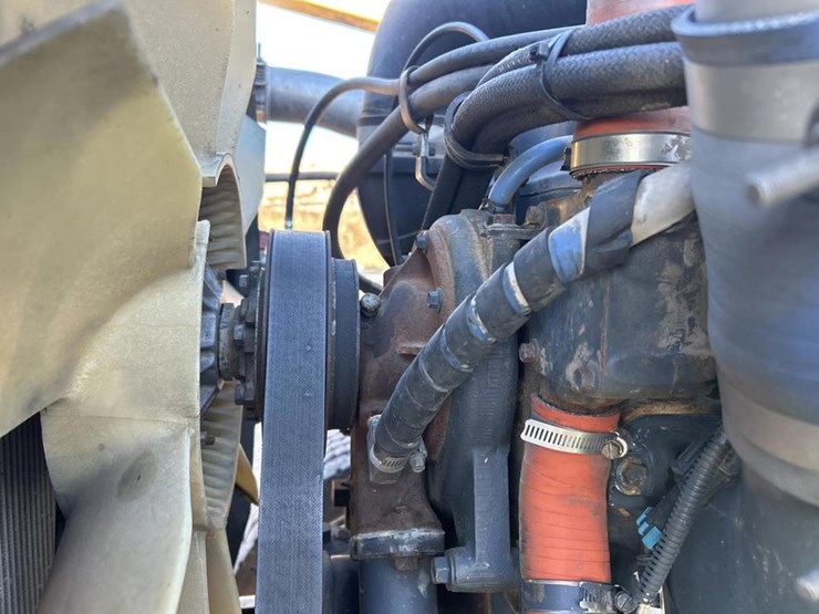 2001-mack-ch613-image-73