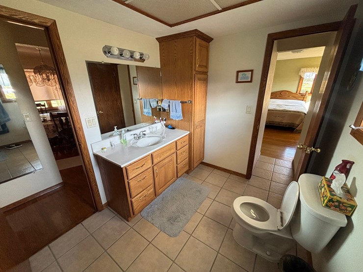 #60000-•-29.92-acre-farm-with-home,-barns-&-outbuildings-image-61
