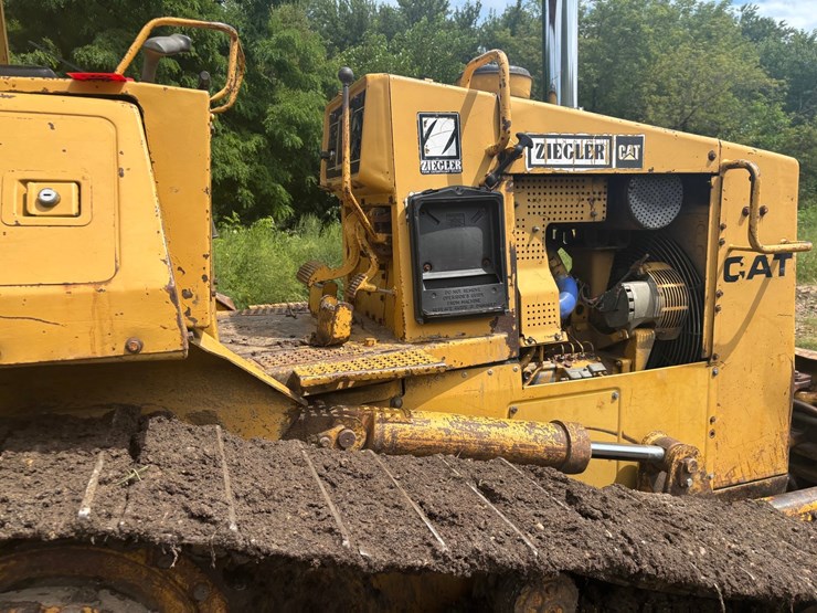 caterpillar-d4h-image-18