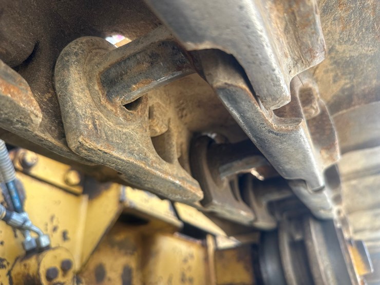 caterpillar-d5c-xl-image-54