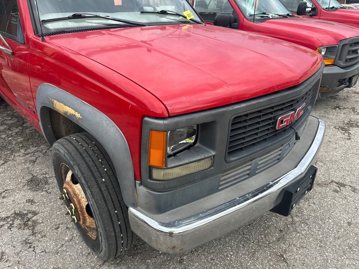 2000-gmc-3500-image-27