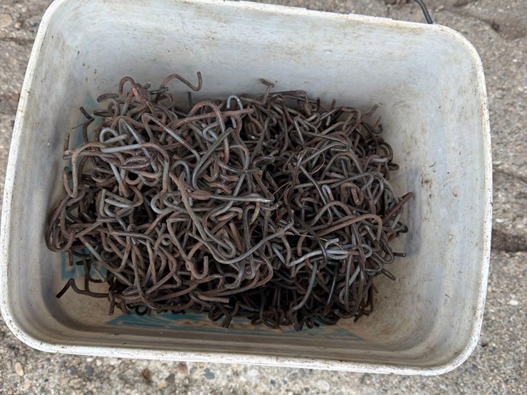bucket-of-wire-clips-image-4