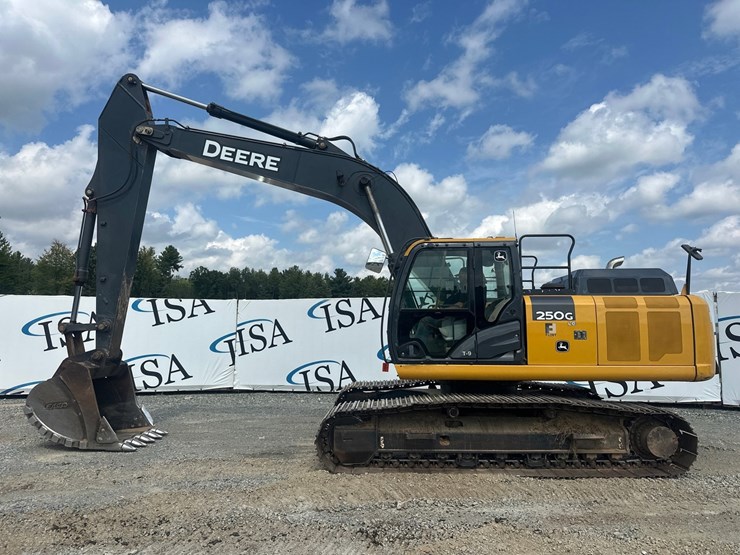 deere-250g-lc-image-2