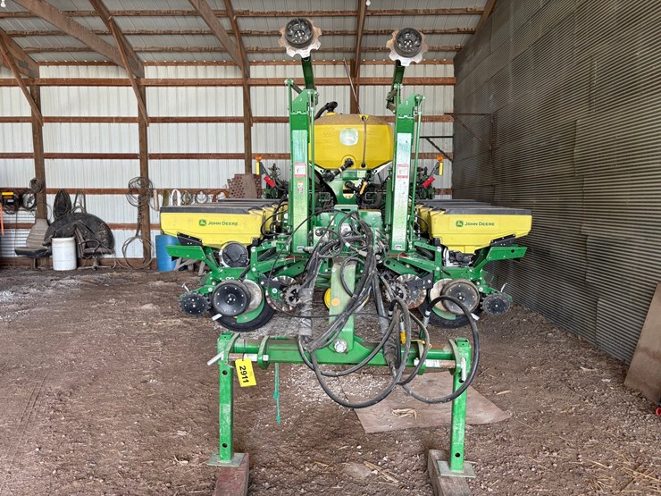 john-deere-1775-image-4
