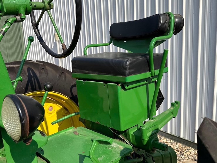 john-deere-70-image-21
