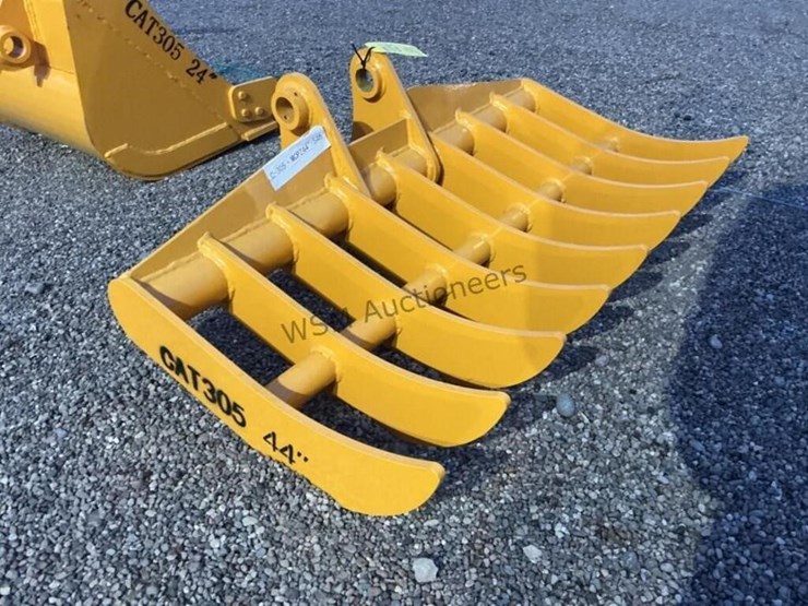 caterpillar-305-image-4