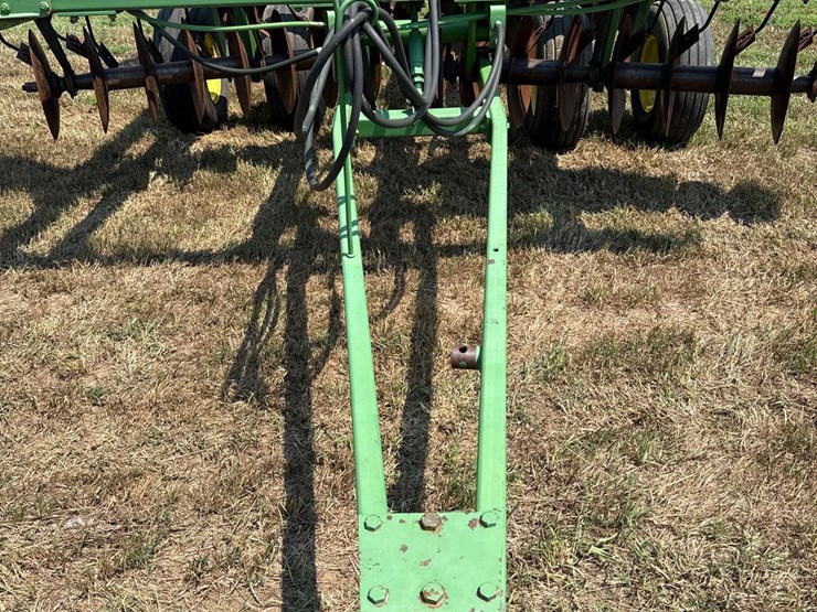 john-deere-230-image-20