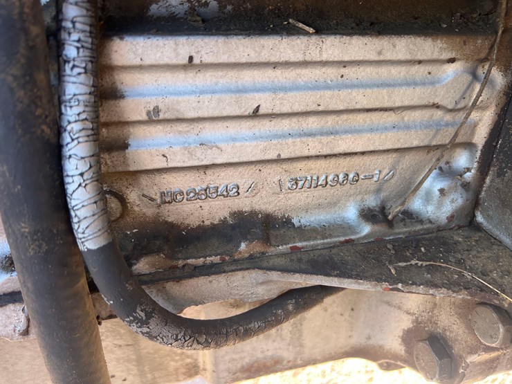massey-ferguson-2705-image-8