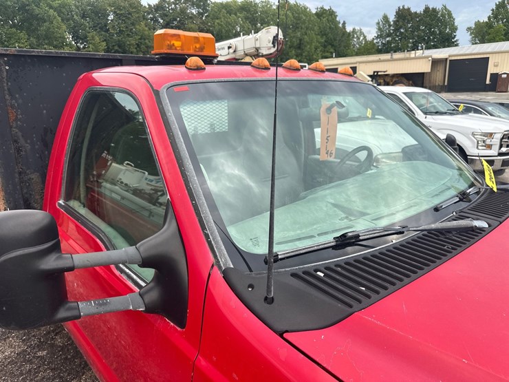 2001-ford-f450-image-23