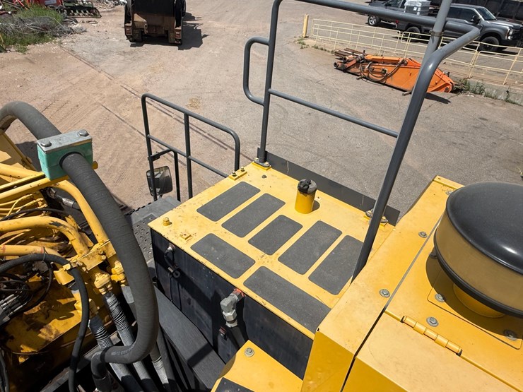 #1414-•-hitachi-zx870lch-excavator-image-70