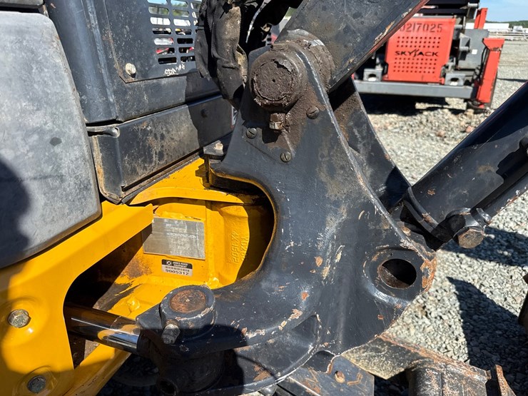 deere-35g-image-55