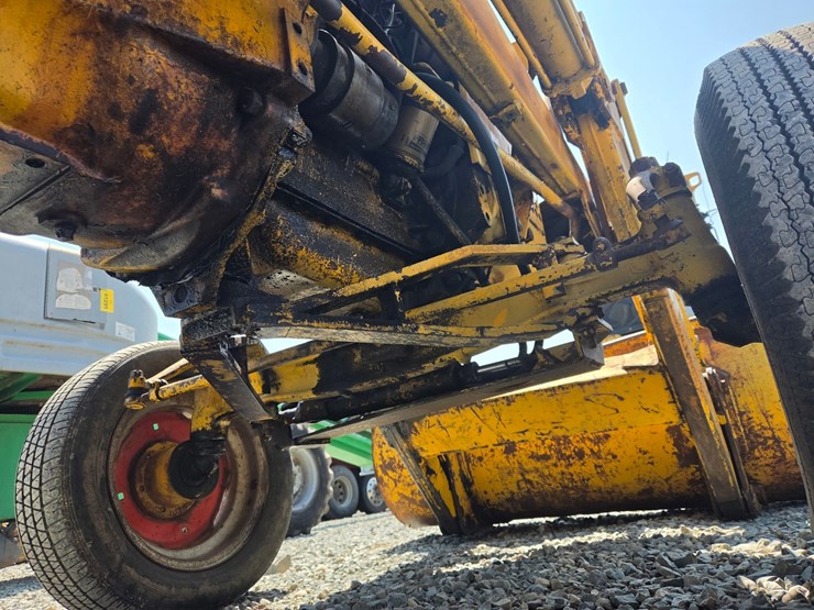 #61410-•-case-w-3-loader-backhoe-image-46