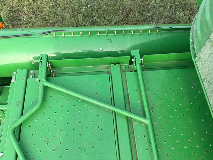 2013-john-deere-s660-image-102