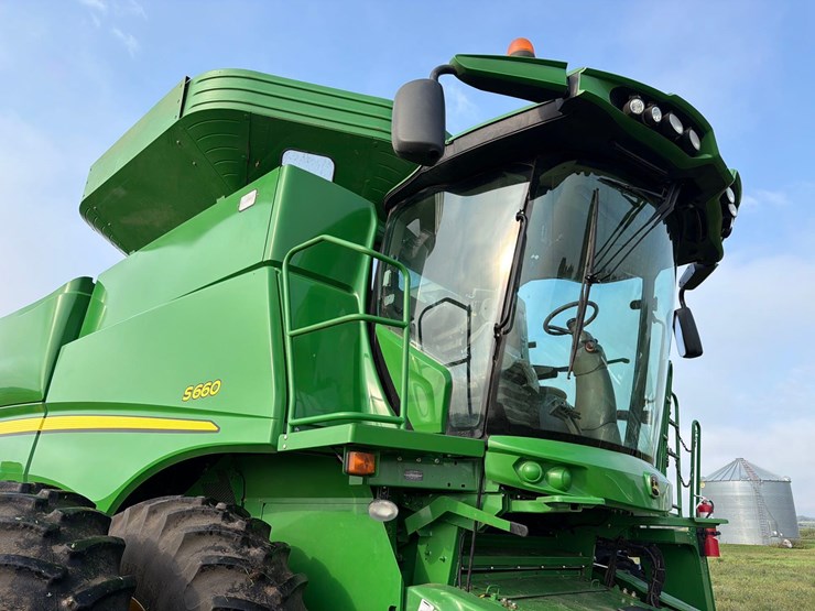 2013-john-deere-s660-image-15