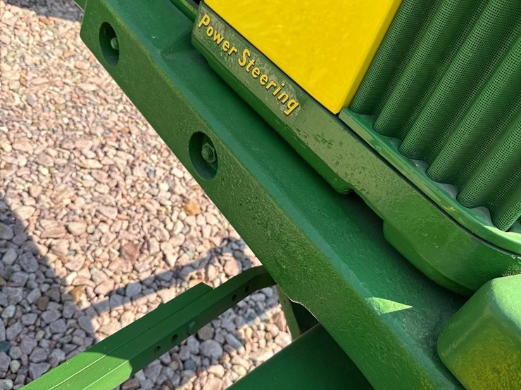 john-deere-630-image-5