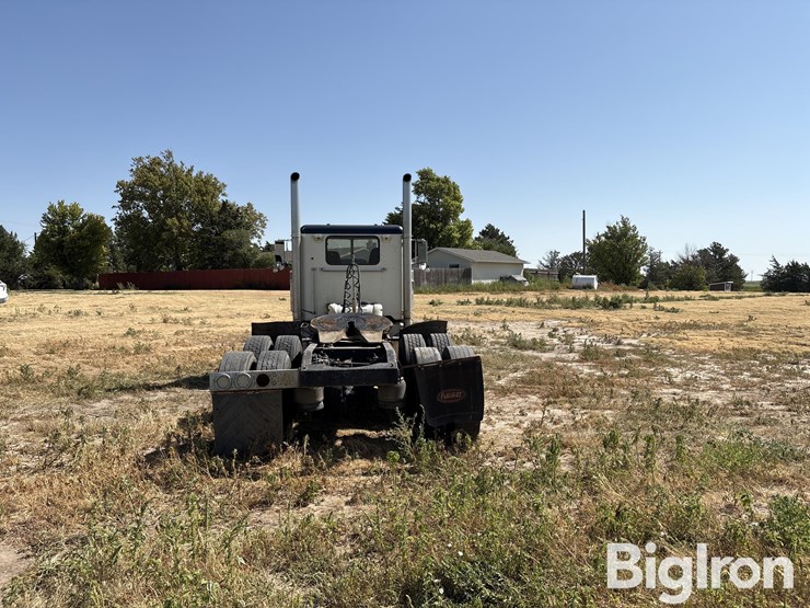 2001-peterbilt-379-image-6