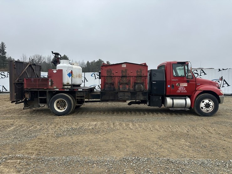 2013-international-durastar-4300-image-6