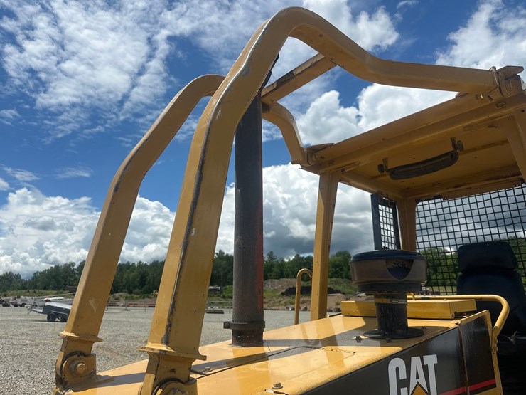 caterpillar-d5c-xl-image-15