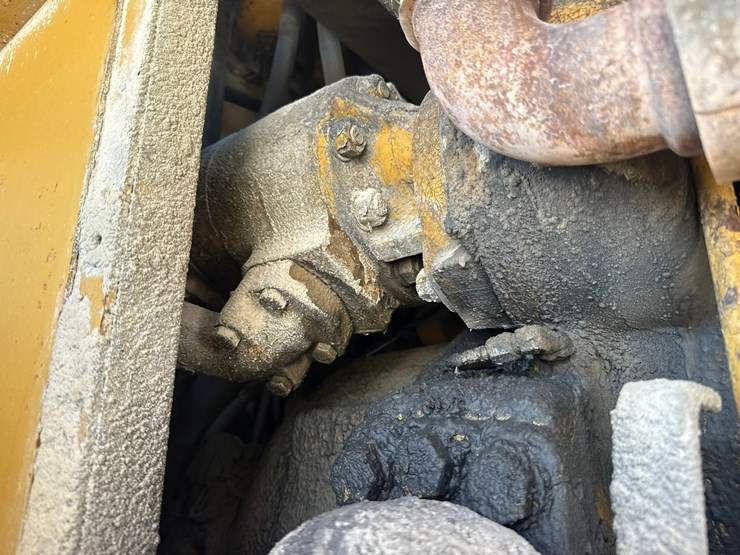 caterpillar-988-image-90