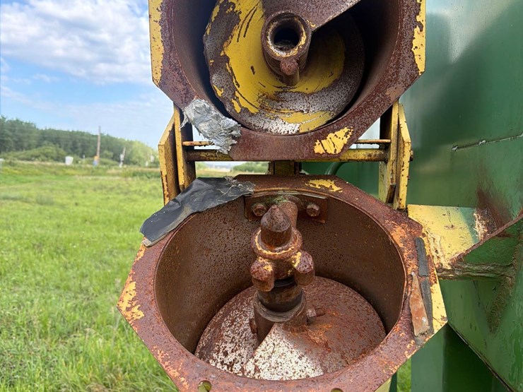 john-deere-1210a-image-13