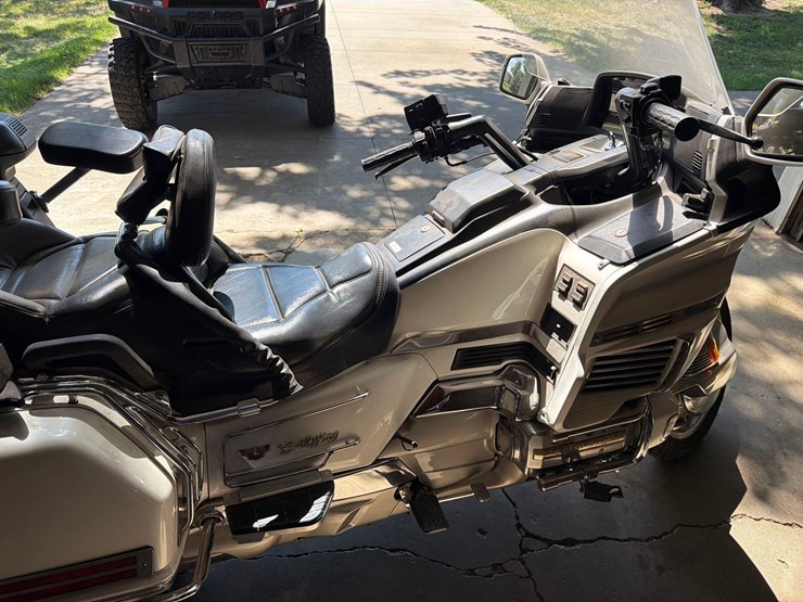 1994-honda-goldwing-motorcycle-image-5