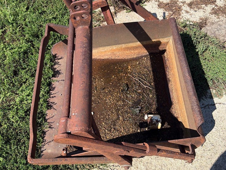 30”-trip-bucket-image-6
