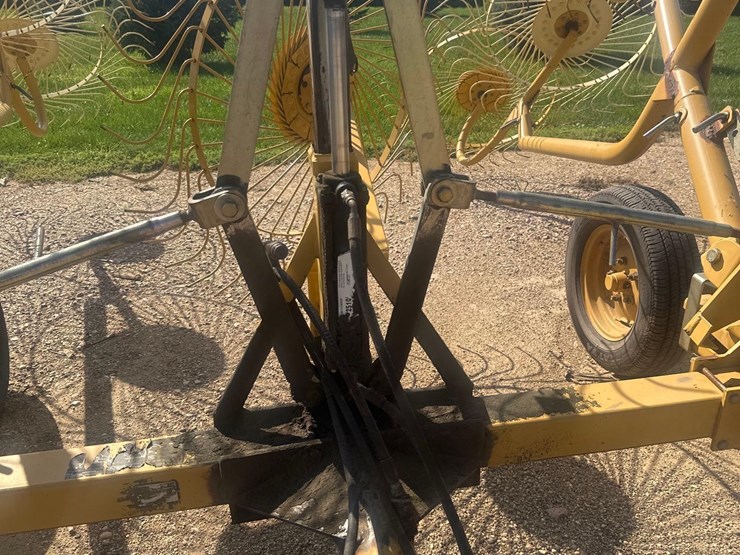vermeer-v-rake-image-2