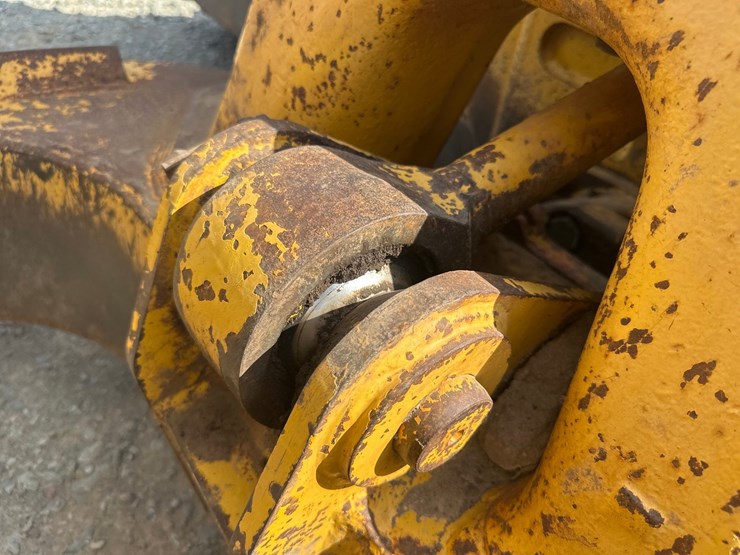 #61443-•-komatsu-61px-15-dozer-image-16