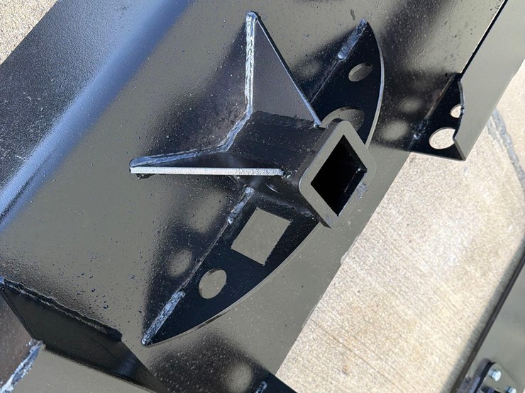 heavy-duty-skidloader-receiver-hitch-back-plate-image-6