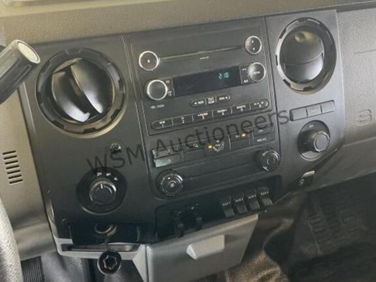2014-ford-f350-image-21