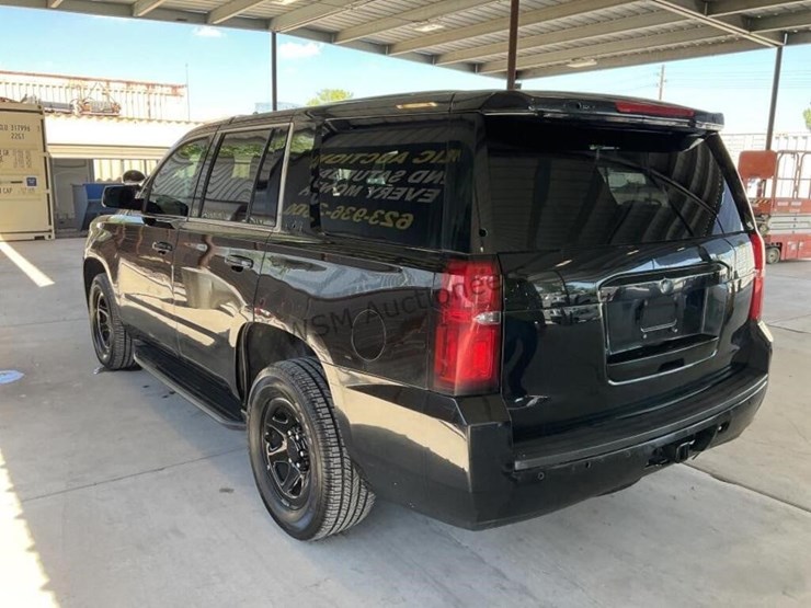 2019-chevrolet-tahoe-image-5