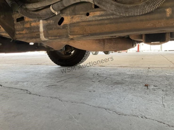 2015-chevrolet-express-3500-image-25