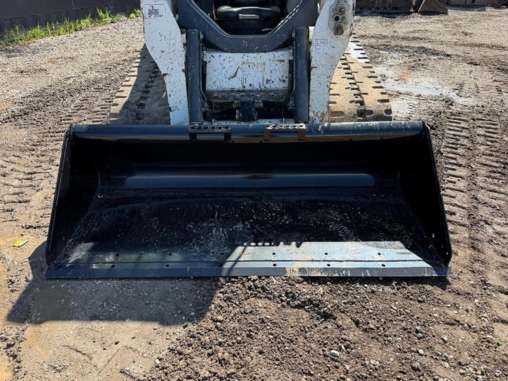 2017-bobcat-t770-image-9