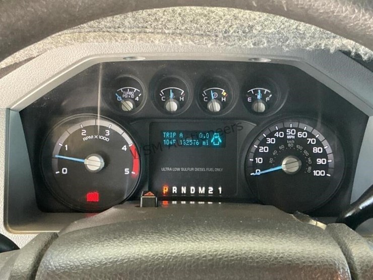 2014-ford-f550-image-21