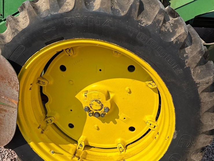 john-deere-630-image-37
