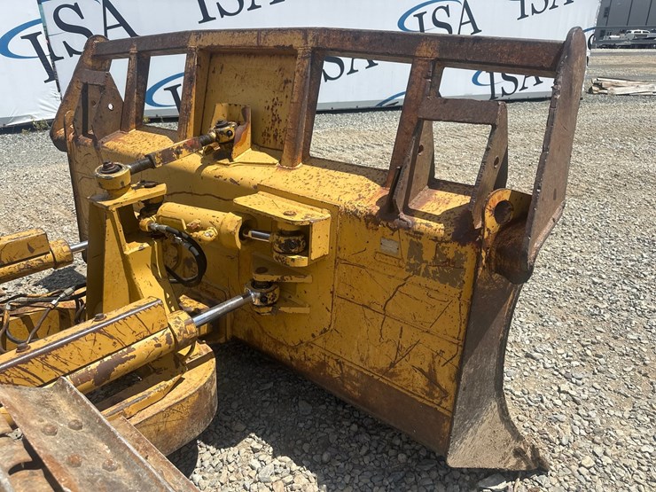caterpillar-d5c-xl-image-30