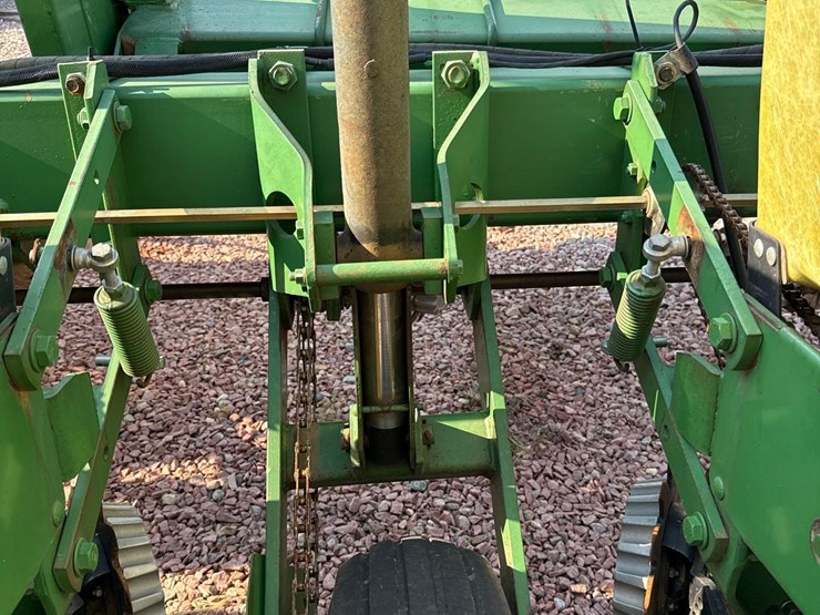 john-deere-7000-image-34