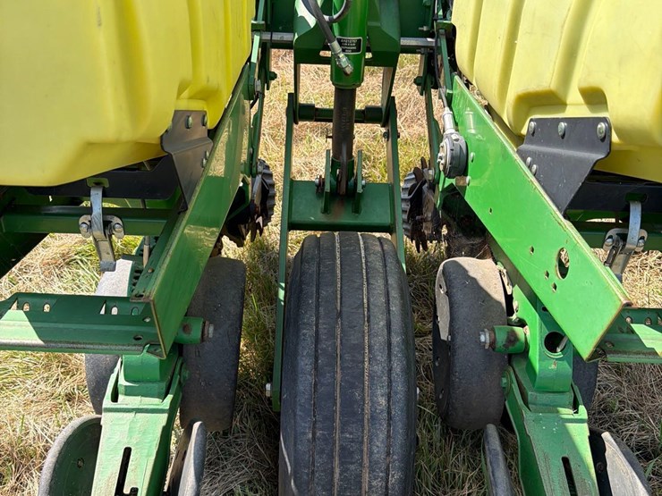 john-deere-1760-image-43