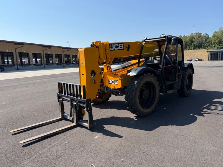 2024-jcb-509-42-image-1